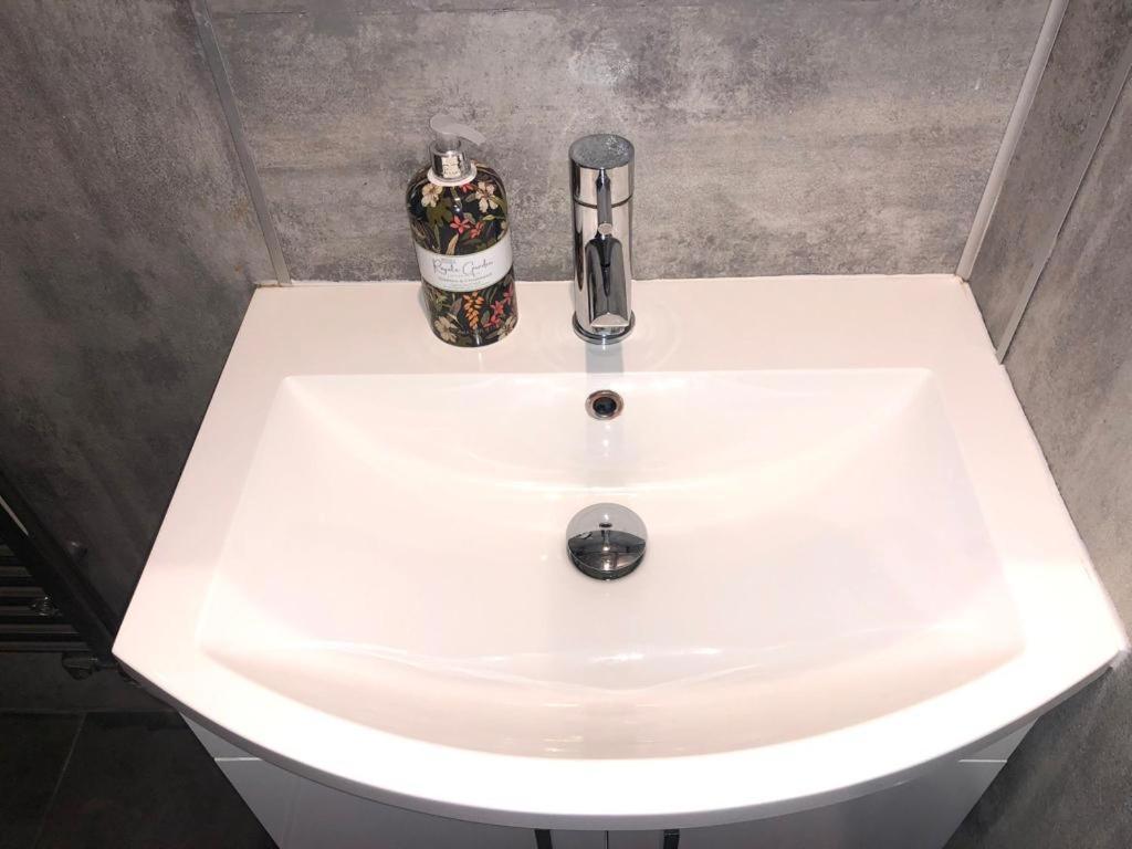 10 Large Elegant Studio - Prime Location - Comfortable - Private Brighton Exterior photo